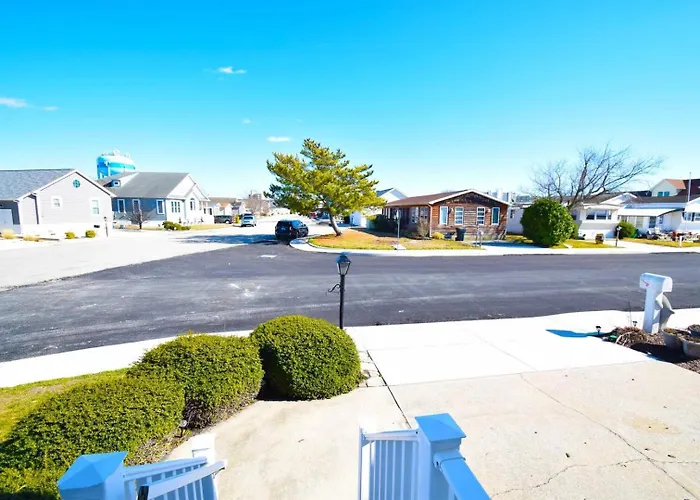 Montego Bay-colonial Drive 13339 Holiday home